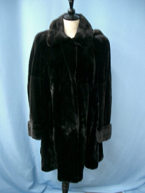 シェアード ミンク ファー コート ブラック : エルベートブルー