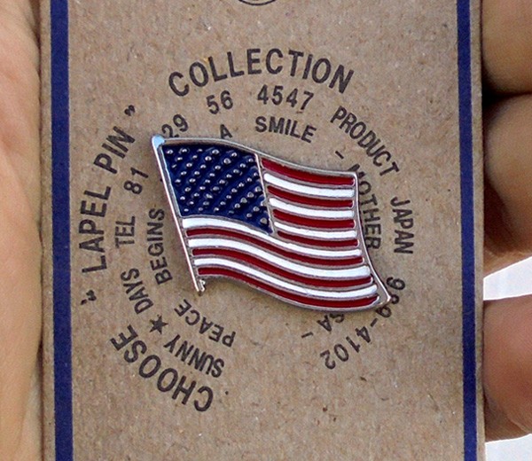 レターパックプラス対応 ラベルピン トラック カメラ 星条旗 U.S.フラッグ ネコ リンゴ りんご ポテト PINS ピンバッヂ ピンバッジ ピンズ バタフライクラッチ |  | 03