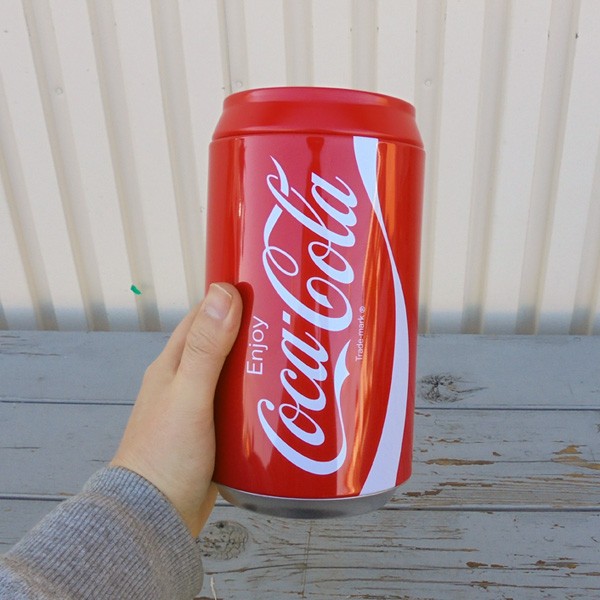 Coca-Cola コカコーラ 缶スタイル コインバンク 貯金箱 BANK 缶形 面白い 大きいサイズ ブリキ製 ティン アメリカカンパニー  インテリア雑貨 店舗 キッチン