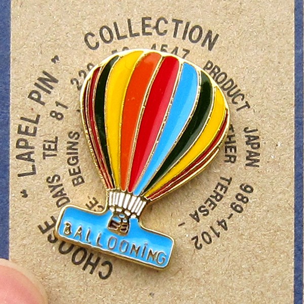 レターパックプラス対応 ラベルピン ブタ 本 気球 宇宙飛行士 剥きバナナ 女性 PINS ピンバッヂ ピンバッジ ピンズ バタフライクラッチ アメカジ アクセサリー |  | 03