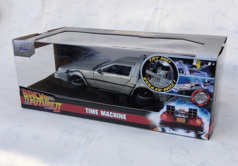 JADA 1/24 バック・トゥ・ザ・フューチャー 2 デロリアン ミニカー LED