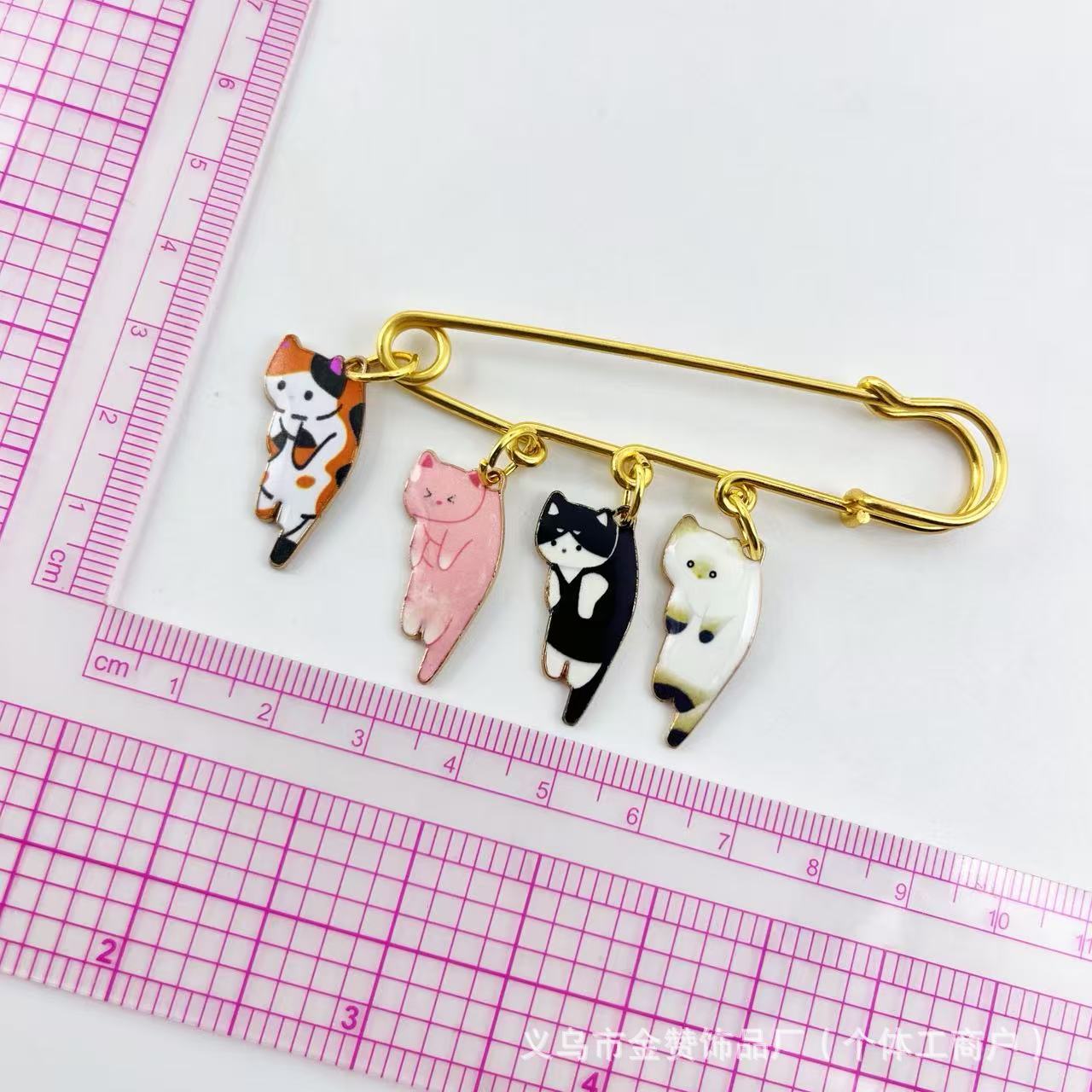 ブローチ【送料無料】にゃんこパレード 安全ピンブローチ 新発売セール