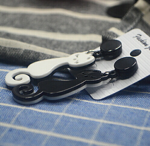 イヤリング オセロキャットアシンメトリーピアス かわいい 猫ちゃん