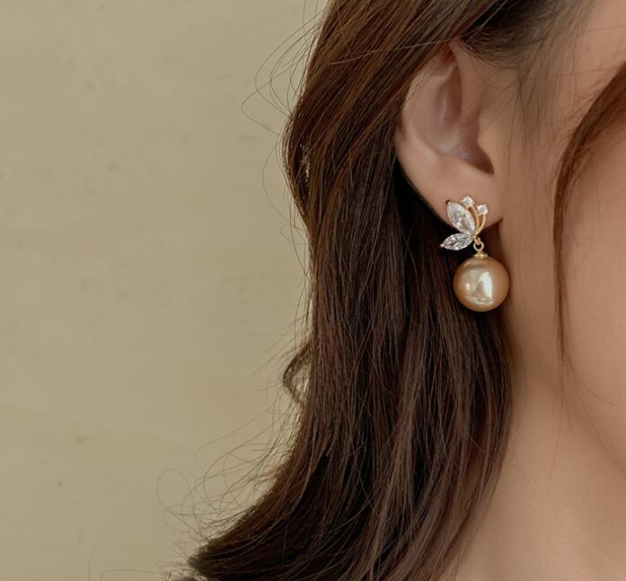 パール×クリスタル ピアス ロマンティックデザイン　結婚式　パーティー ピアス クリスタルデザインピンクパールピアス 送料無料 大人 かわいい