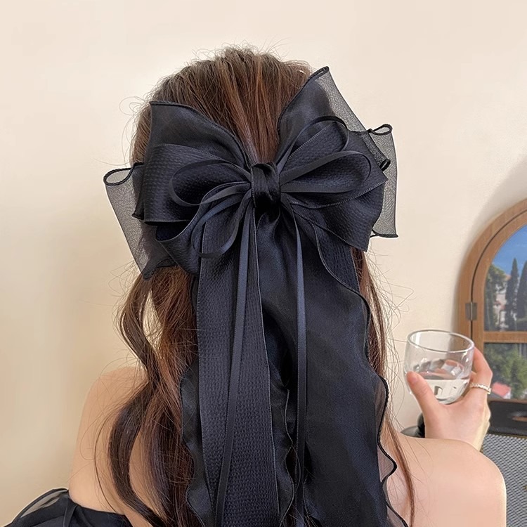 新品未使用！　AKKA ブリジットミニ　リボンモチーフ　バレッタ　セット バレッタ トリプルリボンビッグバレッタ 新発売セール 大人 かわいい