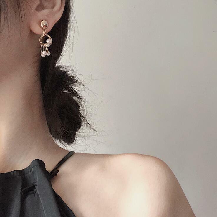 ピアス 5連リングフェイクジュエリーアシンメトリーピアス : ひだまり