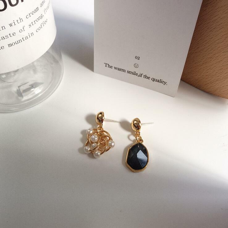 ピアス 5連リングフェイクジュエリーアシンメトリーピアス : ひだまり
