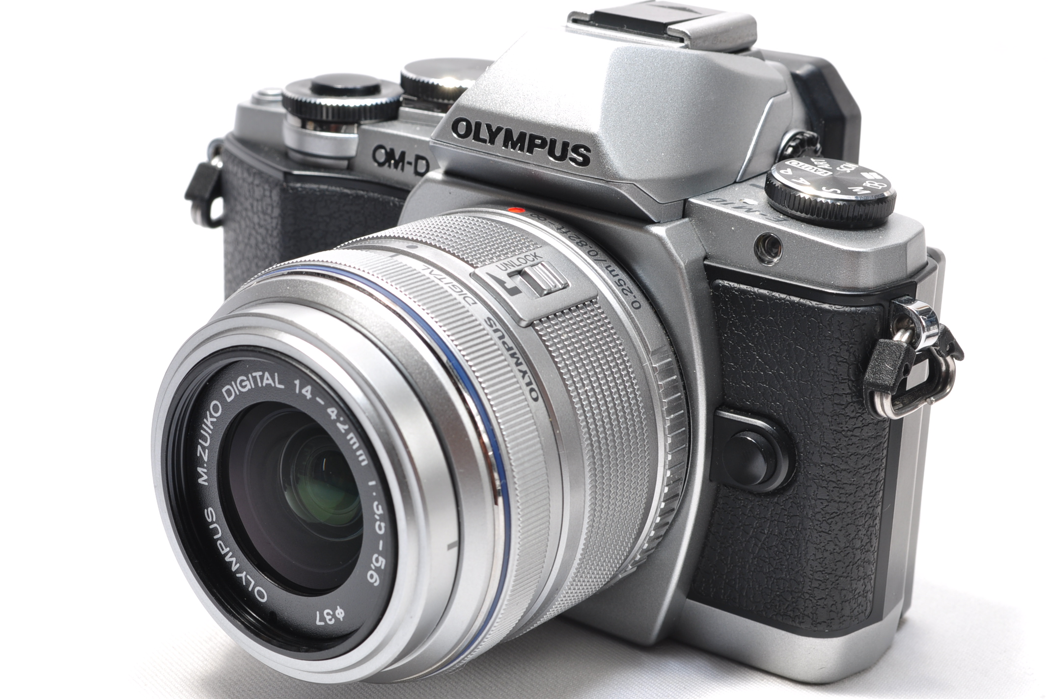 キヤノン Canon ミラーレス一眼 EOS M10 レンズキット ブラック SD 