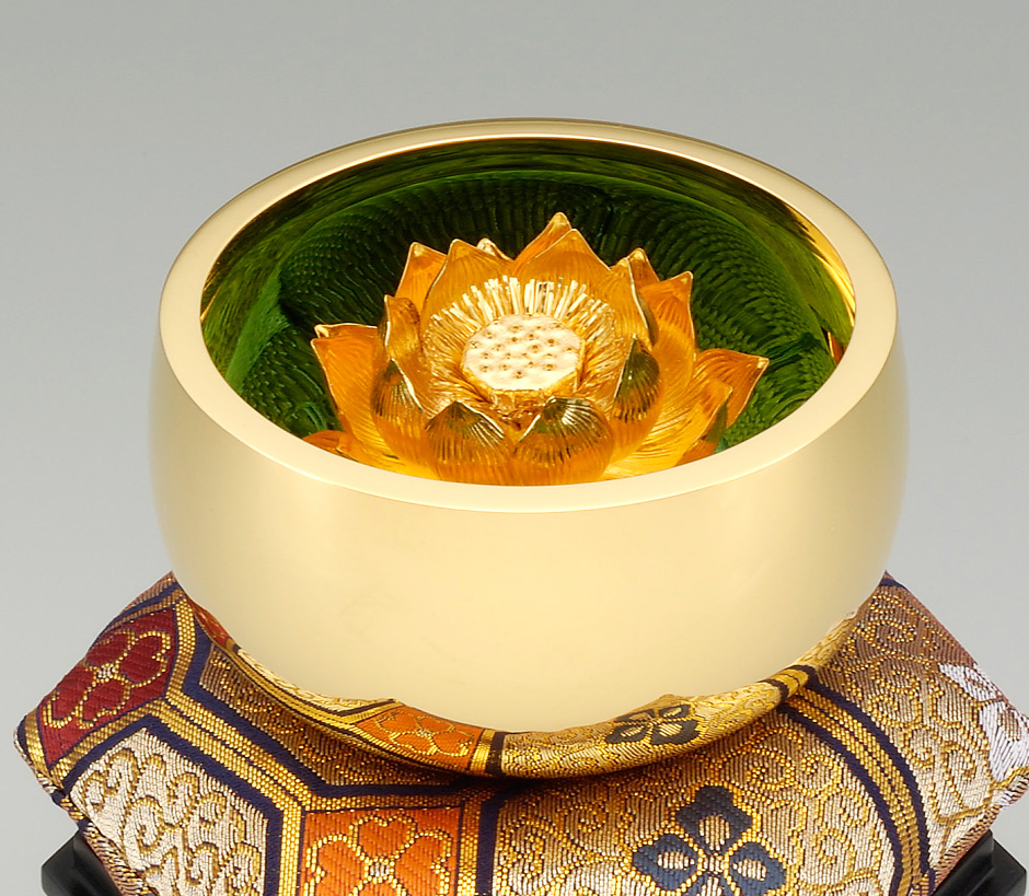 美品✨光則 純銀製仏花　蓮飾り（ピンク）1.7号　仏具　おりん　純金仕立て 蓮飾り ピンク色｜純銀製仏花 4タイプ - HIKARI GALLERY｜高級