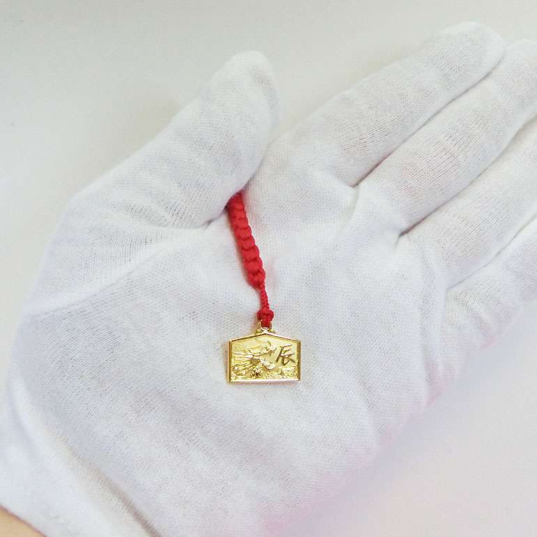 根付　絵馬未　18金 根付 辰 絵馬型｜18金製アクセサリー : HIKARI GALLERYヤフー店