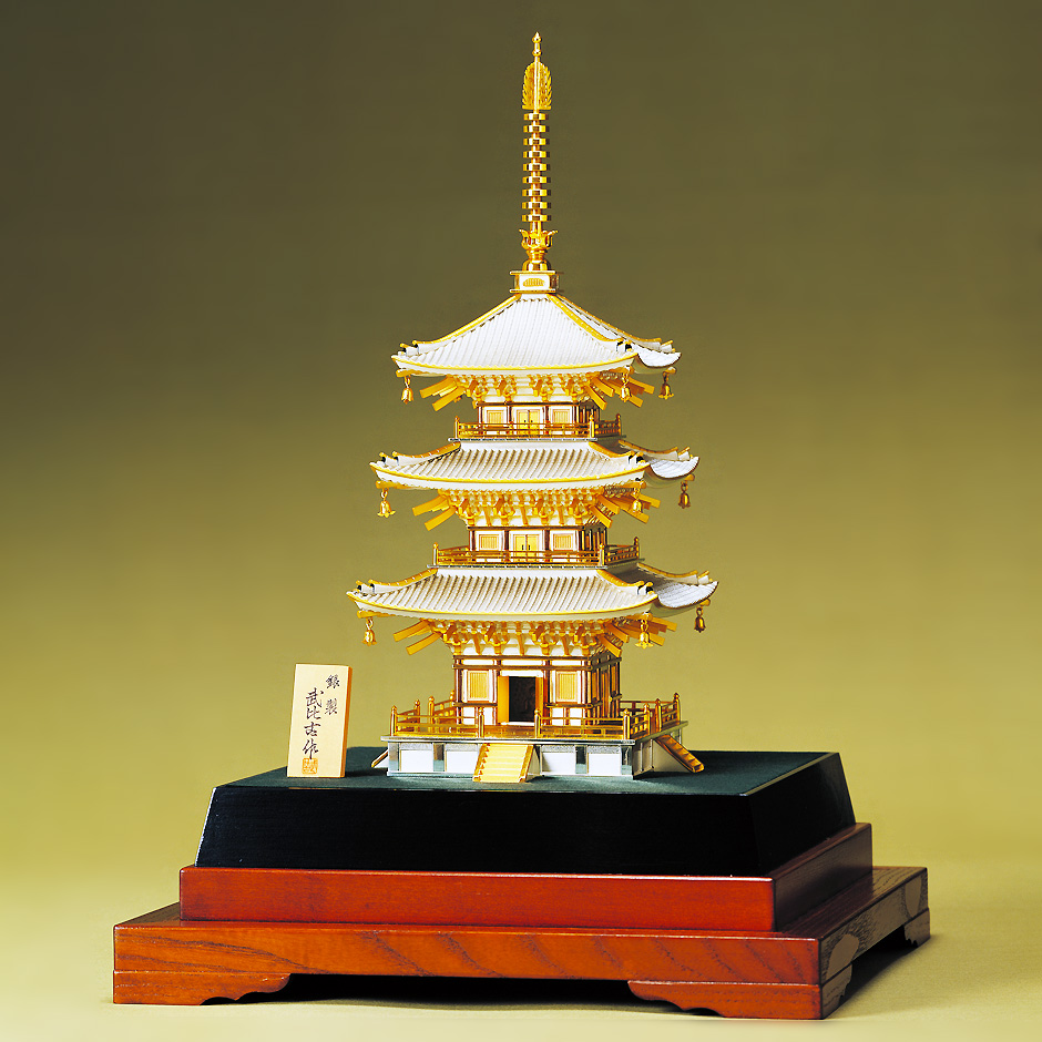 銀製&クリスタルガラス　置物 秀雄作品　ガラスケース 銀製&クリスタルガラス 置物 秀雄作品 ガラスケース 銀製