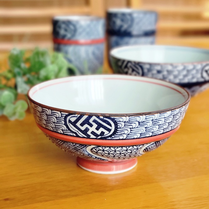 丸モ高木陶器 有田焼 染付け祥瑞 京地紋 ご飯茶碗 大 小 飯碗 お茶碗