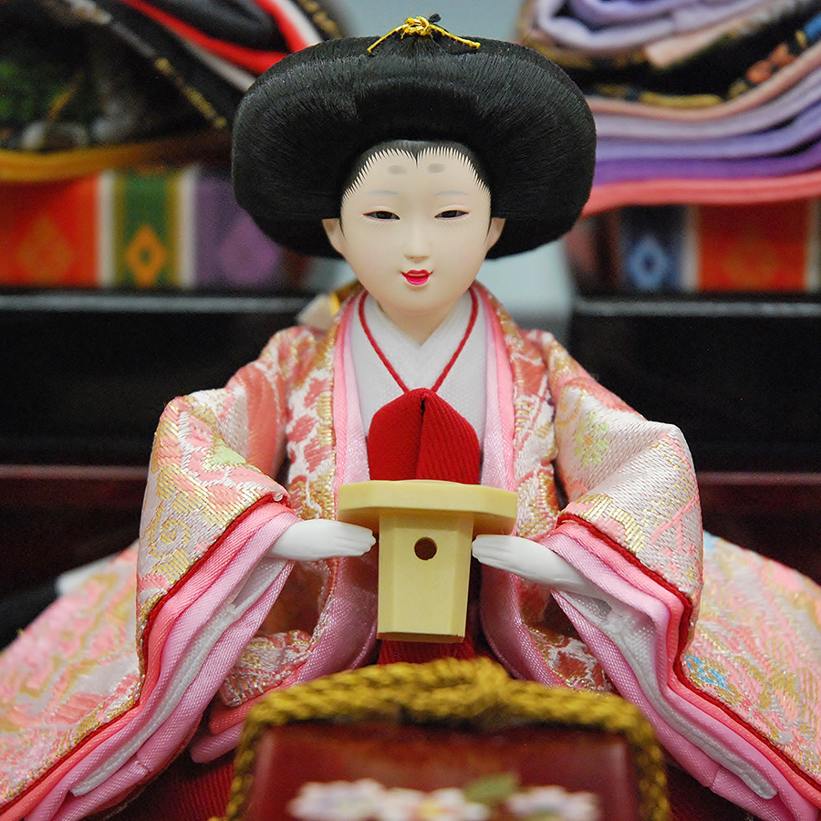 三人官女 