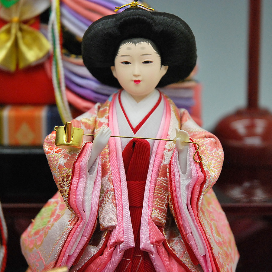 三人官女 