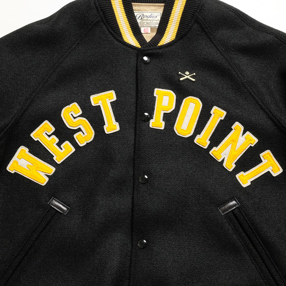 ウエアハウス　スタジャン フルレターのインパクトを活かして