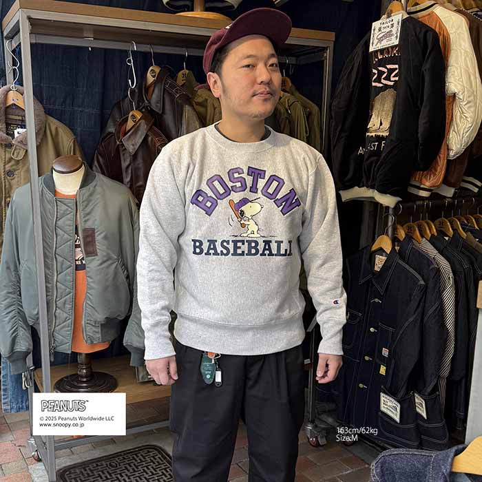 古着屋本舗　チャンピオン　リバースウィーブ　トリコ スヌーピー リバースウィーブ(R) クルーネックスウェットシャツ MADE IN USA