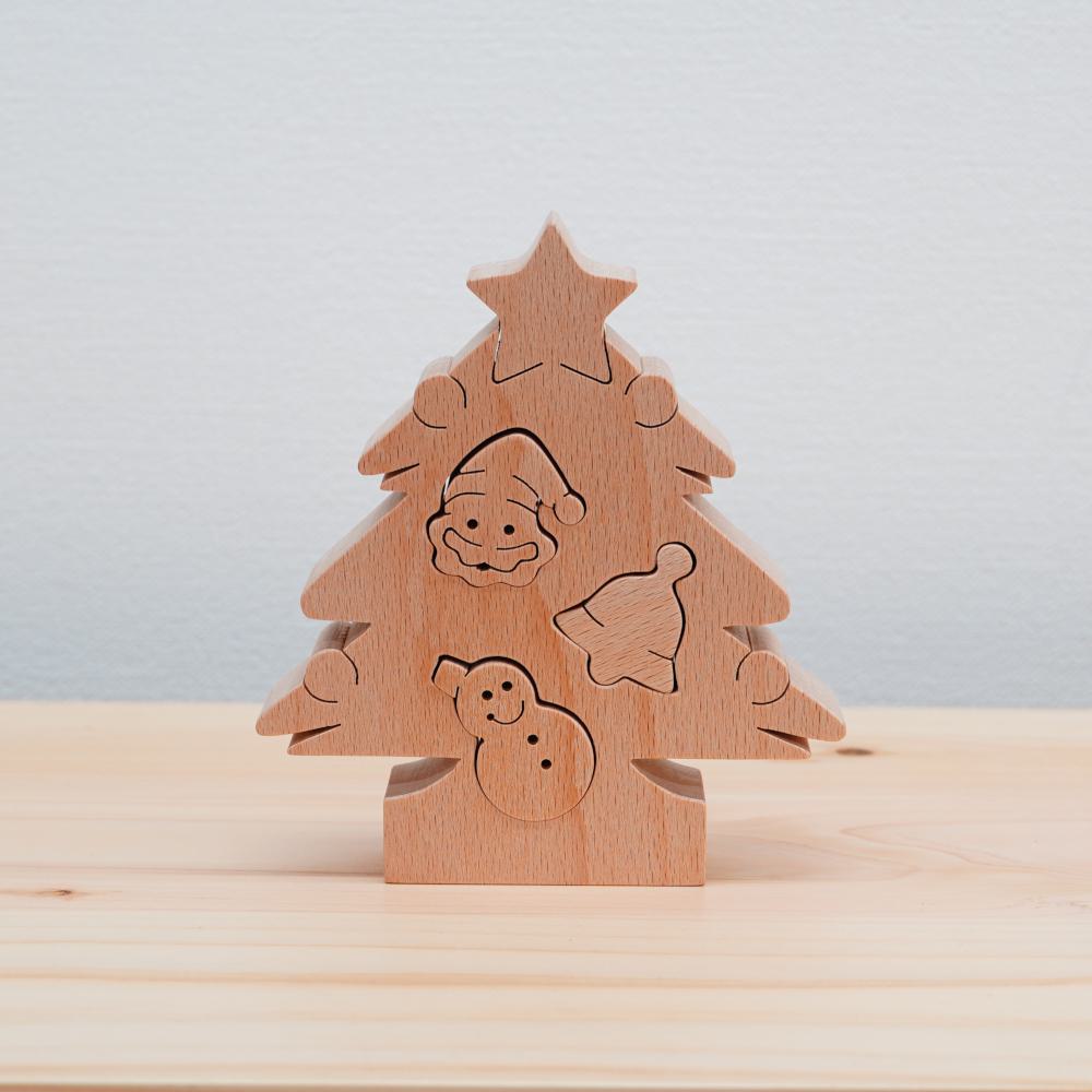 【期間中P2倍】 クリスマス 飾り 木製 クリスマスツリー 小さい おしゃれ 卓上 北欧 収納 出産祝い おもちゃ 天然素材 誕生日 プレゼント 積み木 パズル 人と木