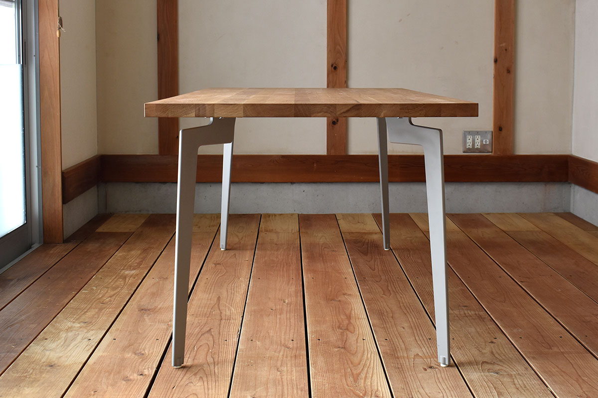 超美品　ホワイトオーク無垢材　タフまる対応アイアンテーブル　キャンプテーブル ホワイトオーク無垢材 ジャーニー 110丸テーブル | すべての商品