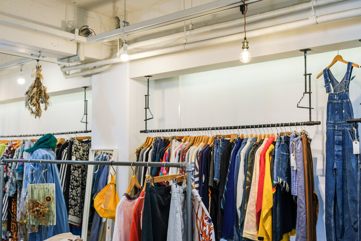 流木ハンガー ハンガーラック 吊り下げ式 一点物 店舗什器 オンライン