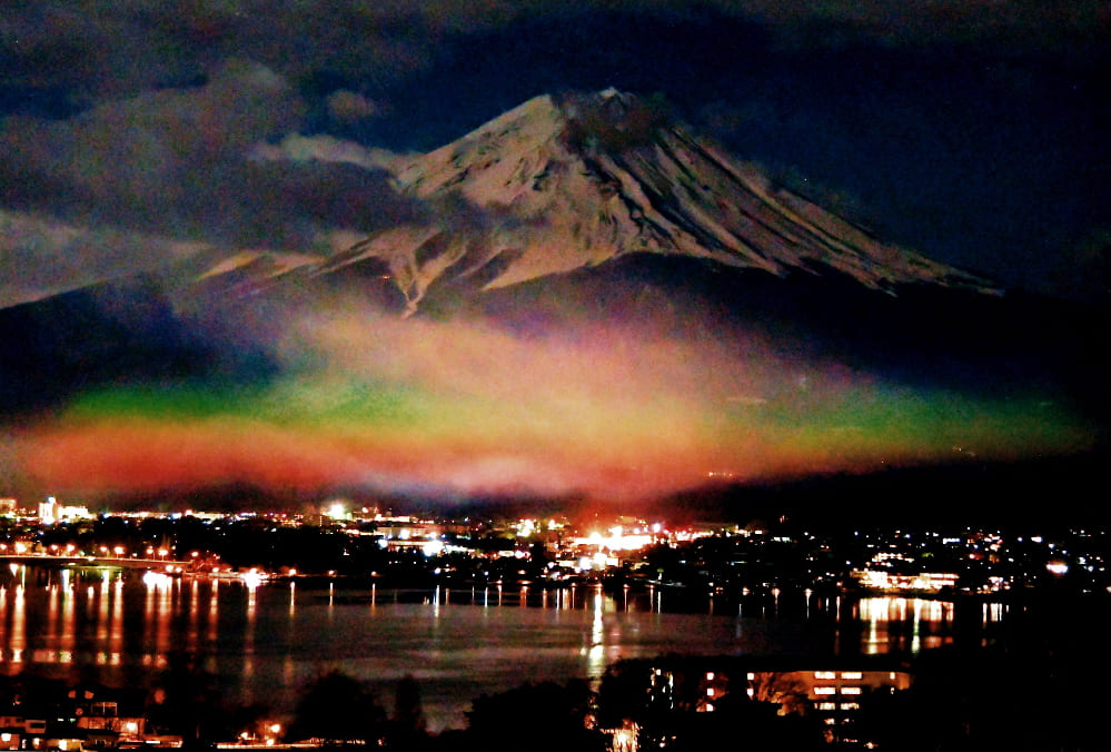 秋元隆良 奇跡の写真 富士にかかる彩雲の夜 開運 幸運 写真 開運アート