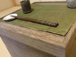 箱火鉢　桐
