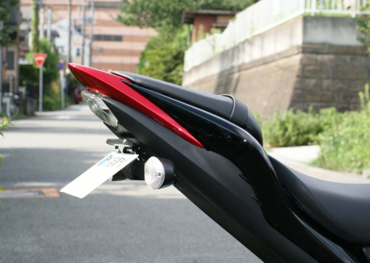 スズキ（SUZUKI） GSX-S1000/F フェンダーレスキット PINK FACTORY LED
