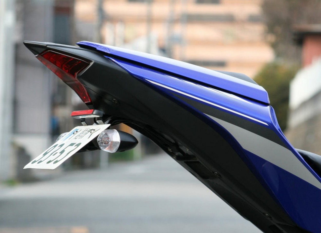 ヤマハ発動機 YZF-R25 / R3 MT-25 / 03 用 フェンダーレスキット