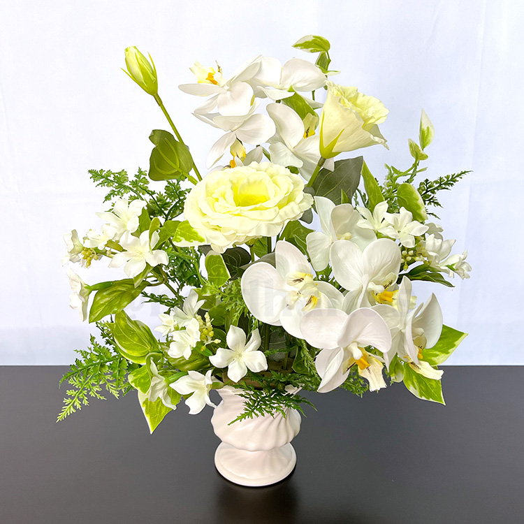 造花　仏花　御供え花　法事　お彼岸　初盆　カトレア　胡蝶蘭アレンジ 造花 仏花 胡蝶蘭 お供え 仏壇 仏壇用 花 トルコキキョウ 高品質 ご