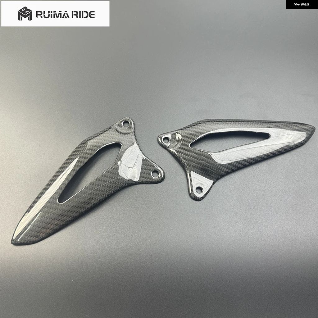 並行輸入品カーボン オートバイ バイク アクセサリー トライアンフ スピード トリプル 1200RS 1200RR 2021-2024 ヒールガードペダルの画像