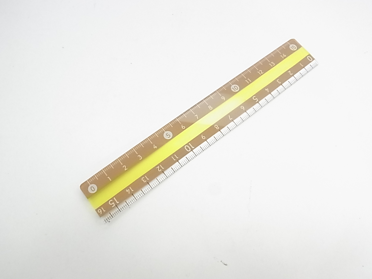 クツワ（KUTSUWA） モジサシ 定規 15cm（KUTUWA）｜文字が読みやすい