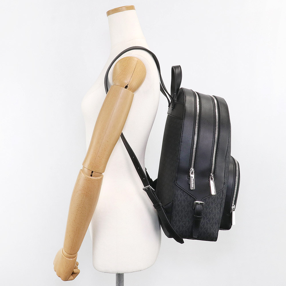 【美品】マイケルコース リュック PVC レザー シグネチャー A4 ブラック 公式アウトレット】COOPER バックパック - MKシグネチャー