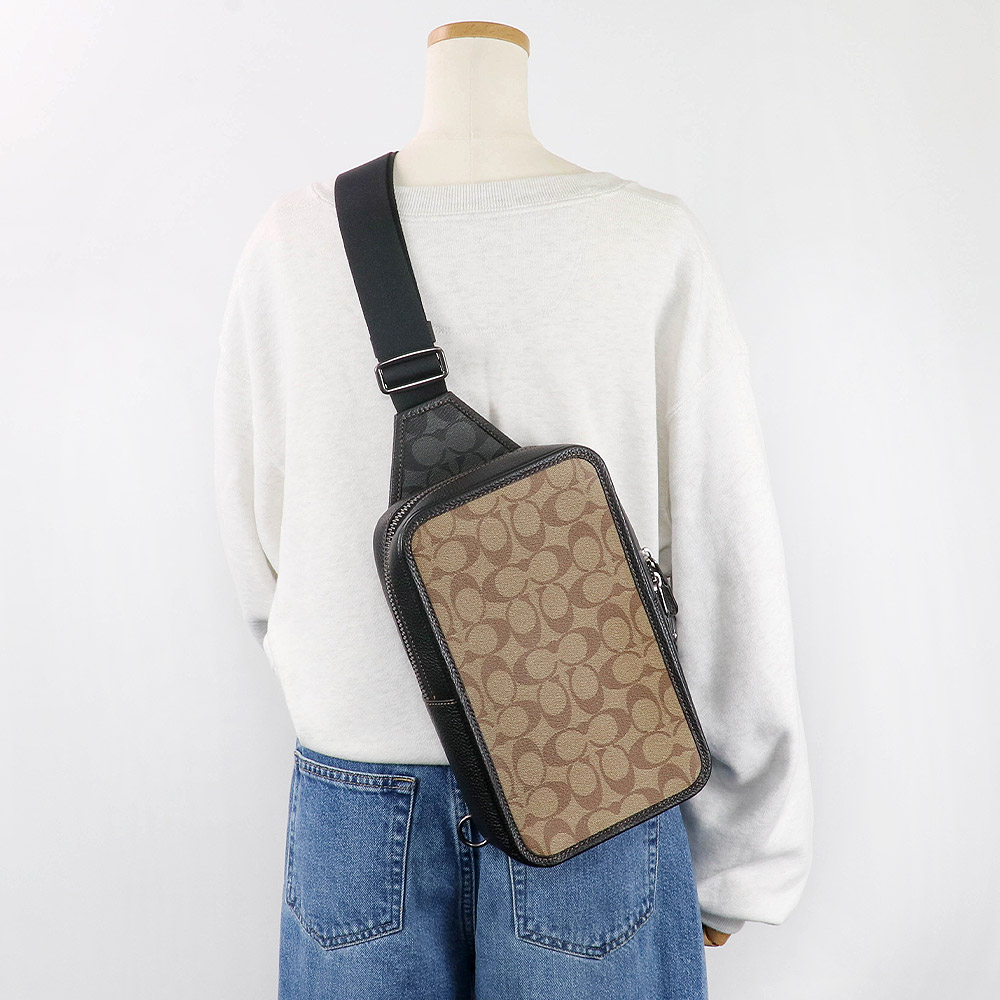COACH（コーチ） バッグ ボディバッグ C9865 QBTUP シグネチャー