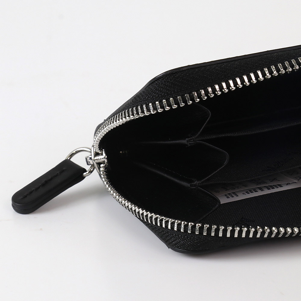 ko-martin-s0006-black_3.jpg