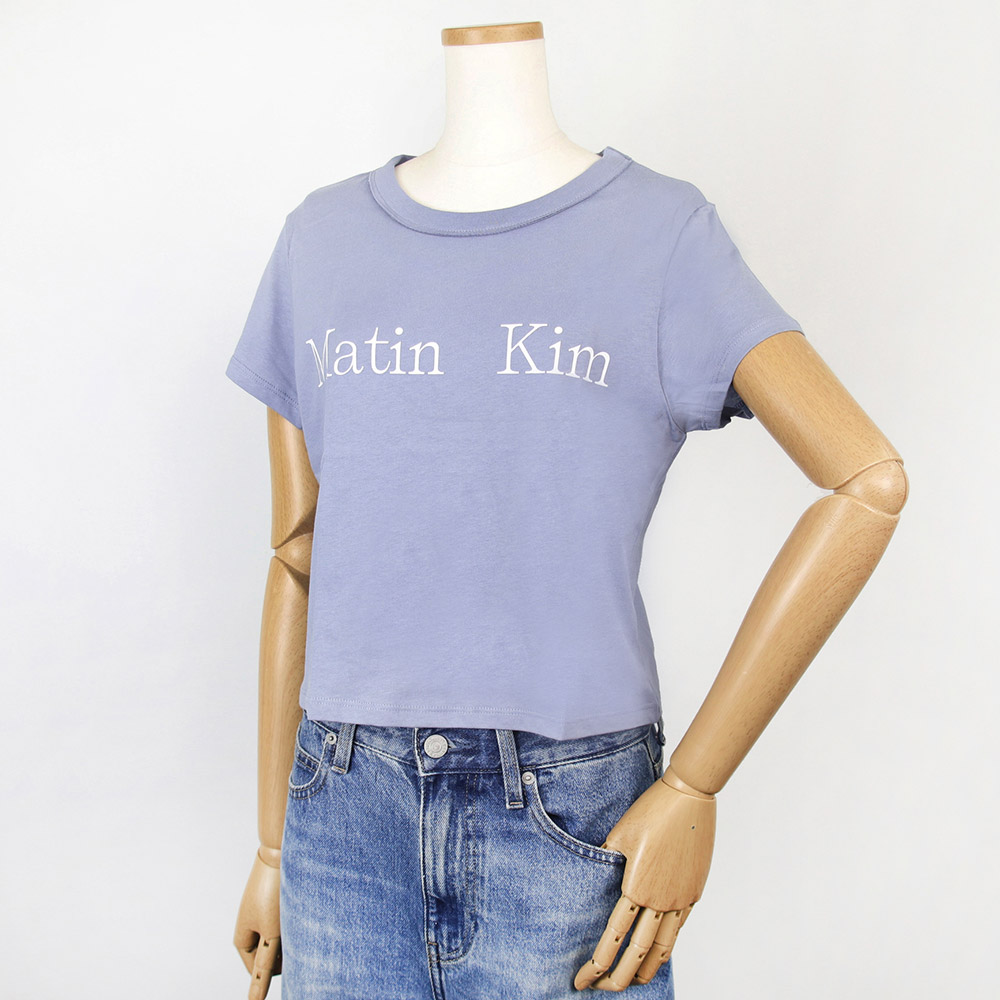 マーティンキム Matin Kim Tシャツ LOGO CROP TOP SMOKE BLUE 半袖