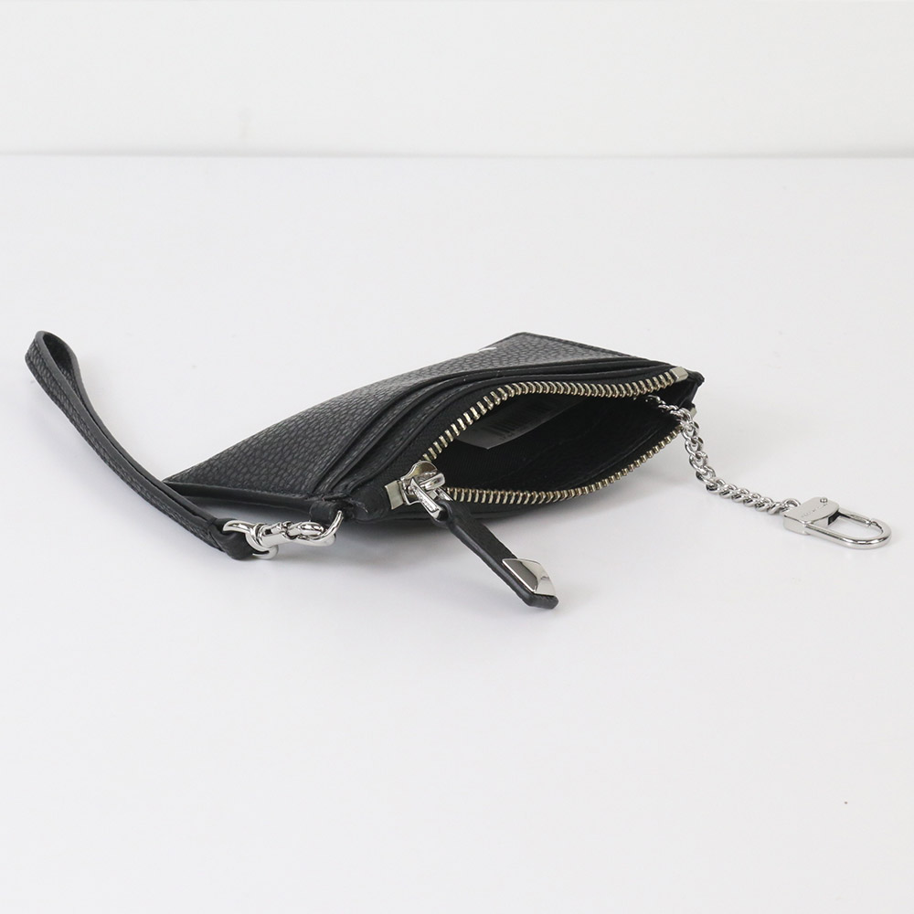 土日限定MARC JACOBS パスケース ケ－ス　小銭入れブラック　新品 MARC JACOBS（マーク・ジェイコブス） コインケース カードケース
