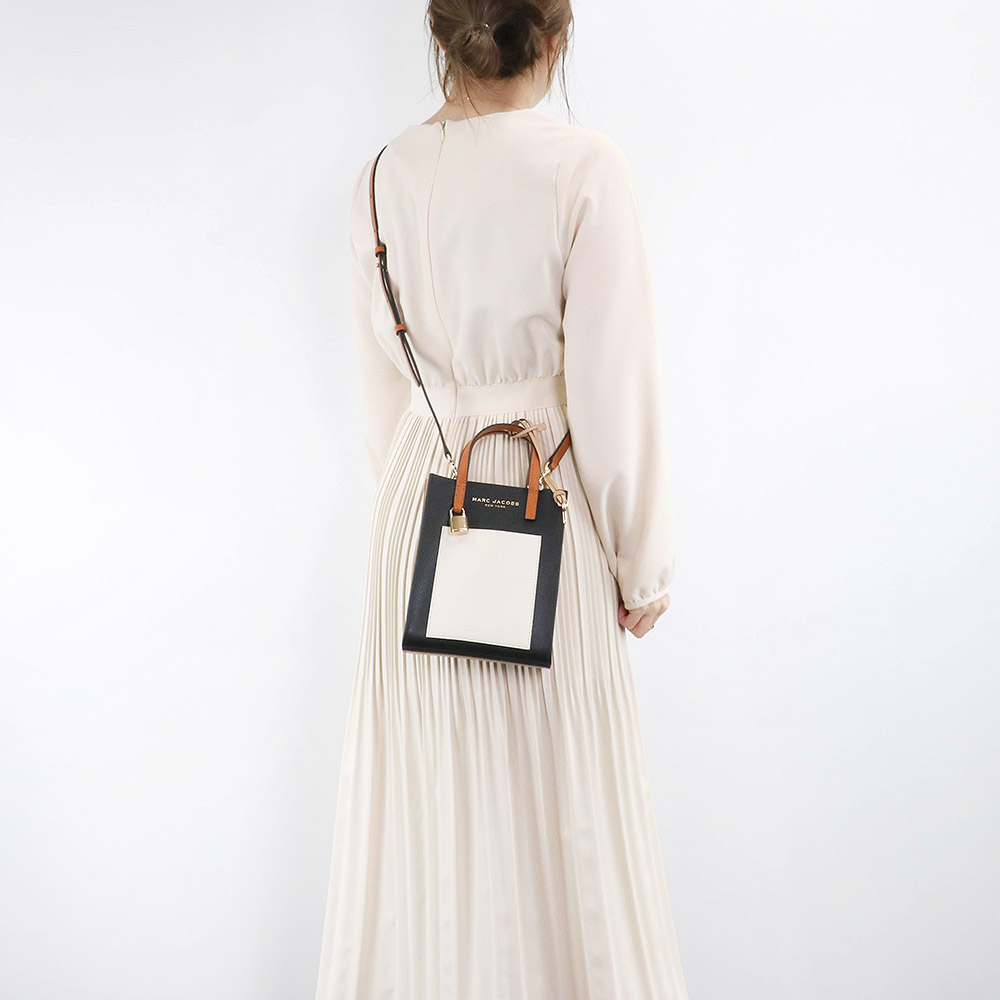MARC JACOBS マークジェイコブス バッグ ショルダーバッグ