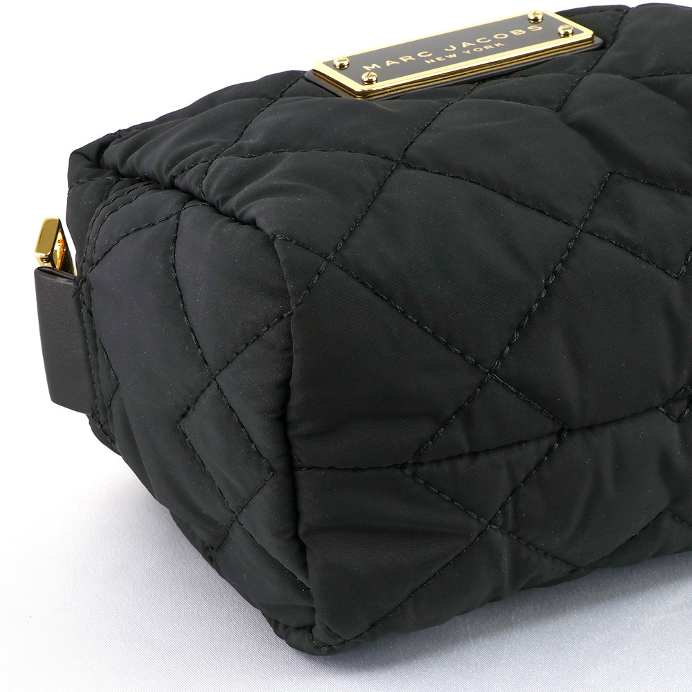 MARC JACOBS（マーク・ジェイコブス） 小物 ポーチ M0011326 001