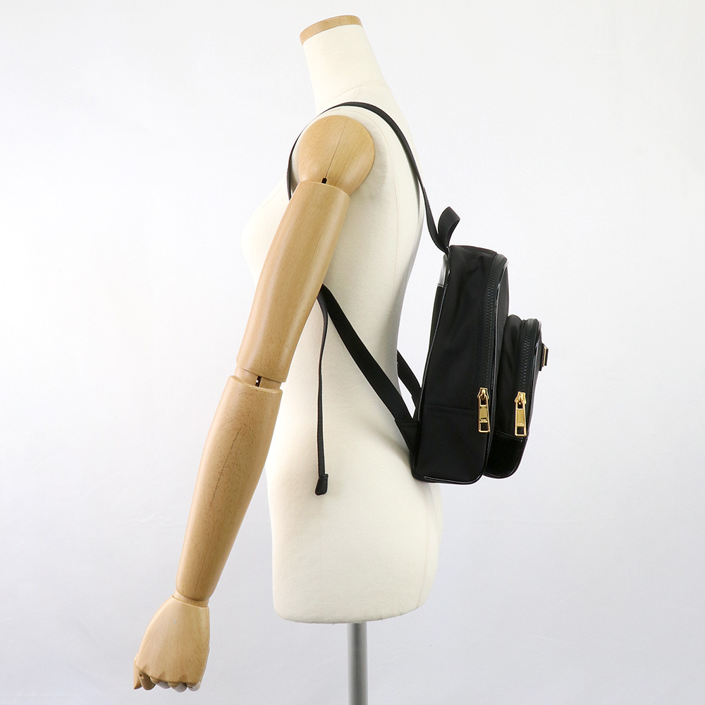 MARC JACOBS ブラックミニショルダーバッグ M0016389 MARC JACOBS ブラックミニショルダーバッグ M0016389 - メルカリ