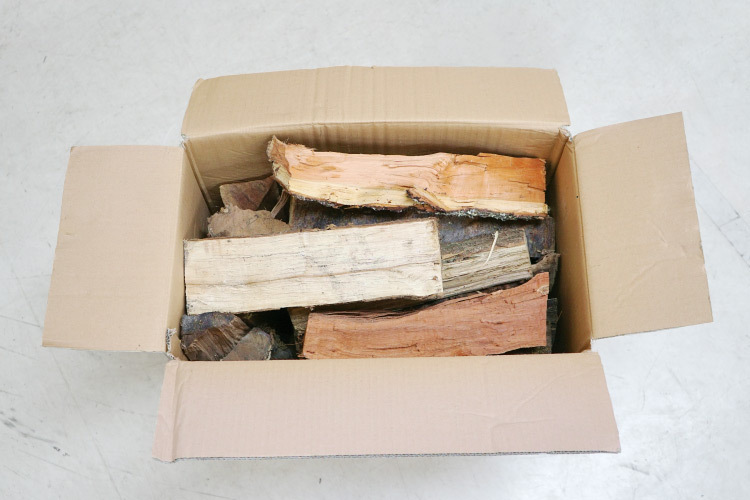 3月1日はP5倍」薪 広葉樹 ミックス 約25kg 35cm〜40cm 国内産 MAKI-001