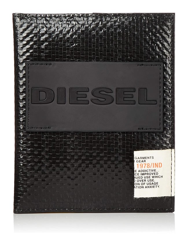 ディーゼル DIESEL パスポートケース カバー X06168 P2190 PASSPORT MONEY-CAGE ブラック DS2937  メール便送料無料