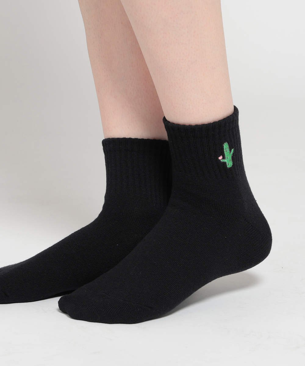 Honeys 靴下 ソックス レディース 白 黒 ワンポイント刺繍