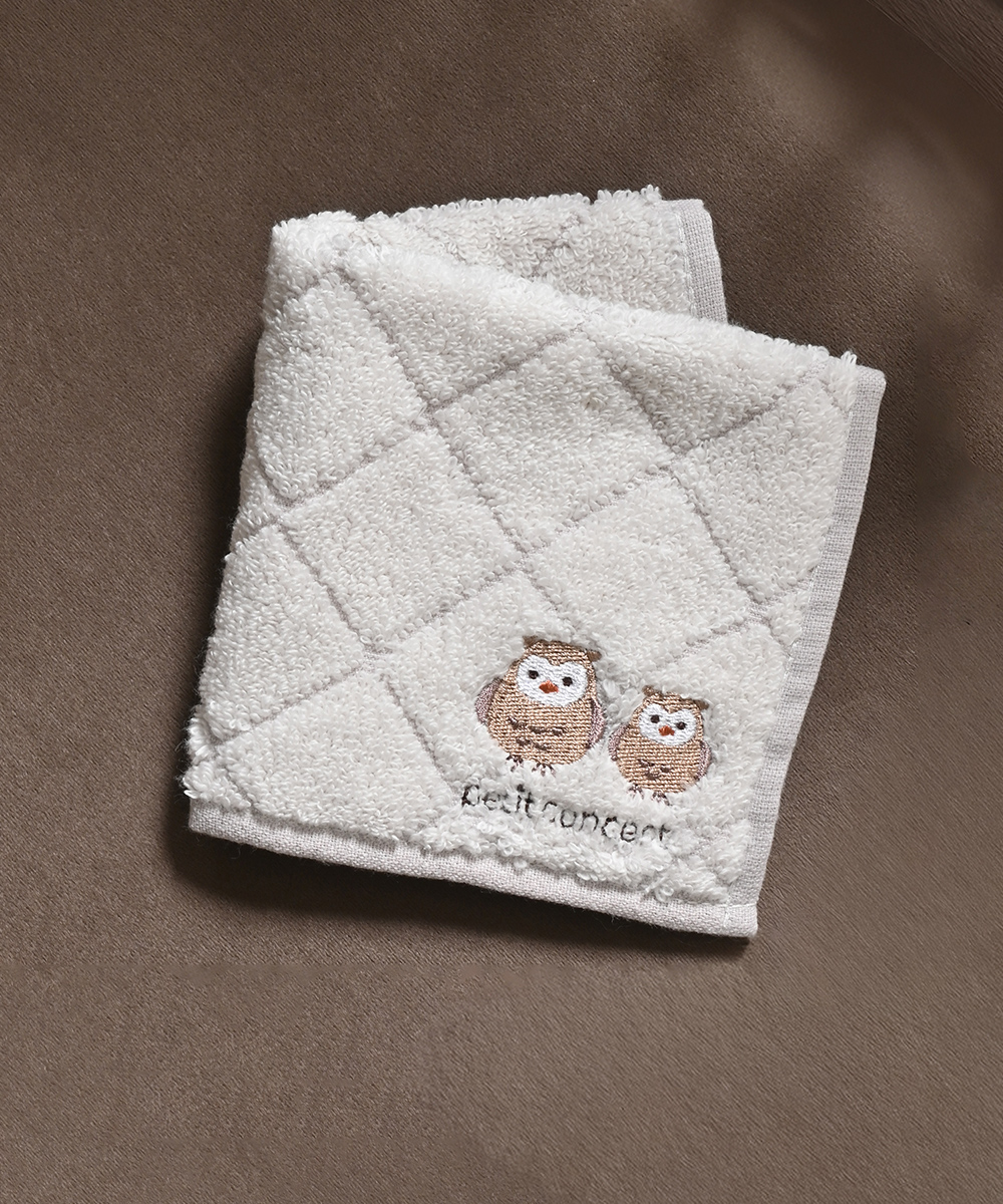 Honeys（ハニーズ） ハンカチ タオルハンカチ ミニタオル 刺繍