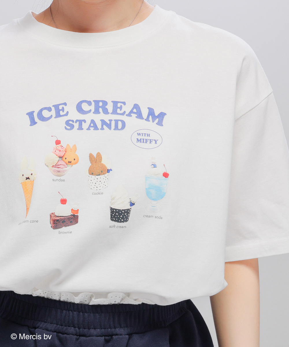 新品 白ティシャツ Tシャツ 半袖 白 レディース 花 トップス カットソー ド uricca（ウリッカ） Tシャツ レディース トップス 半袖 春 夏 黒 白