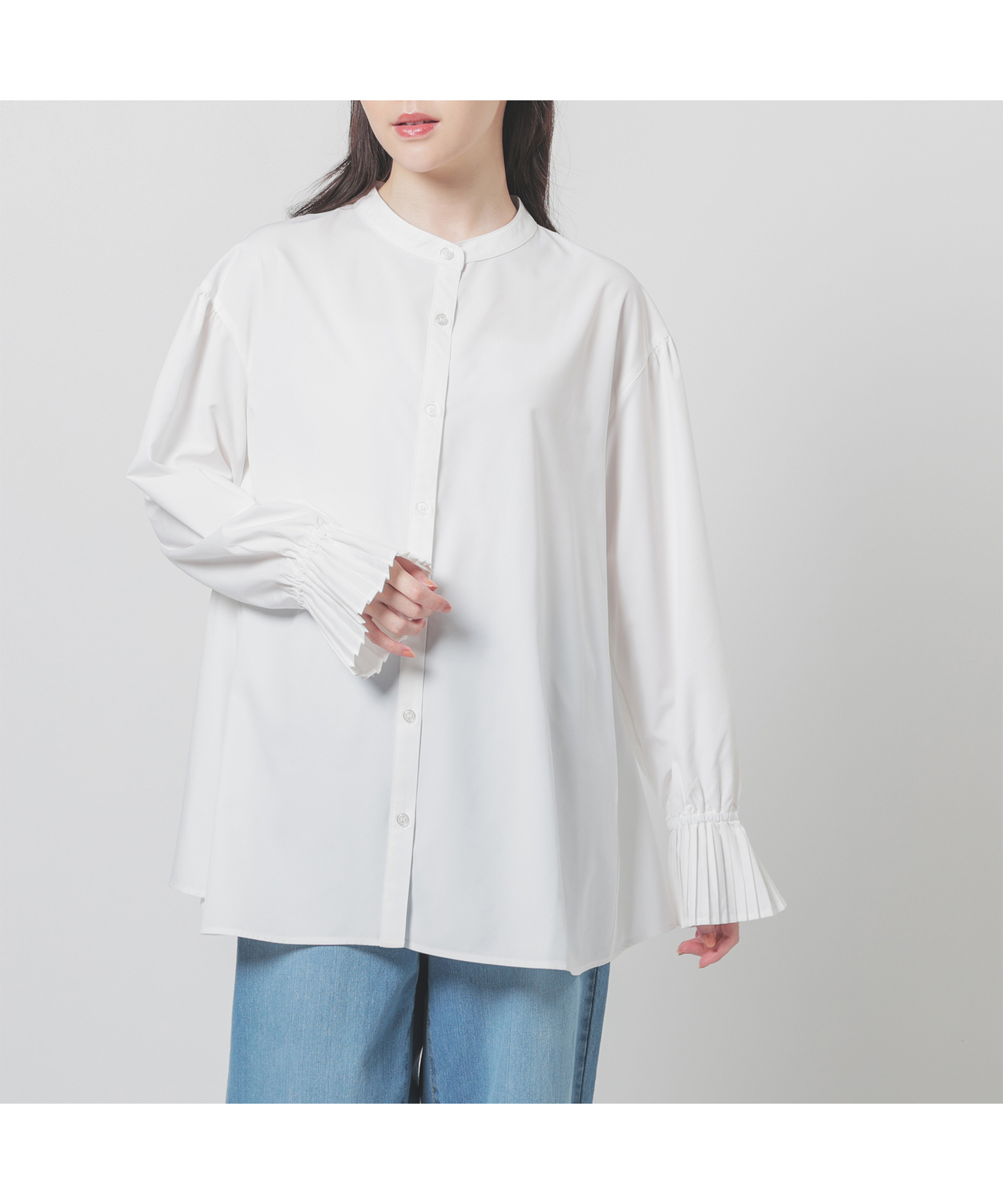 野原を飛び跳ねる、うさぎたち。 | marble SUD マーブルシュッド