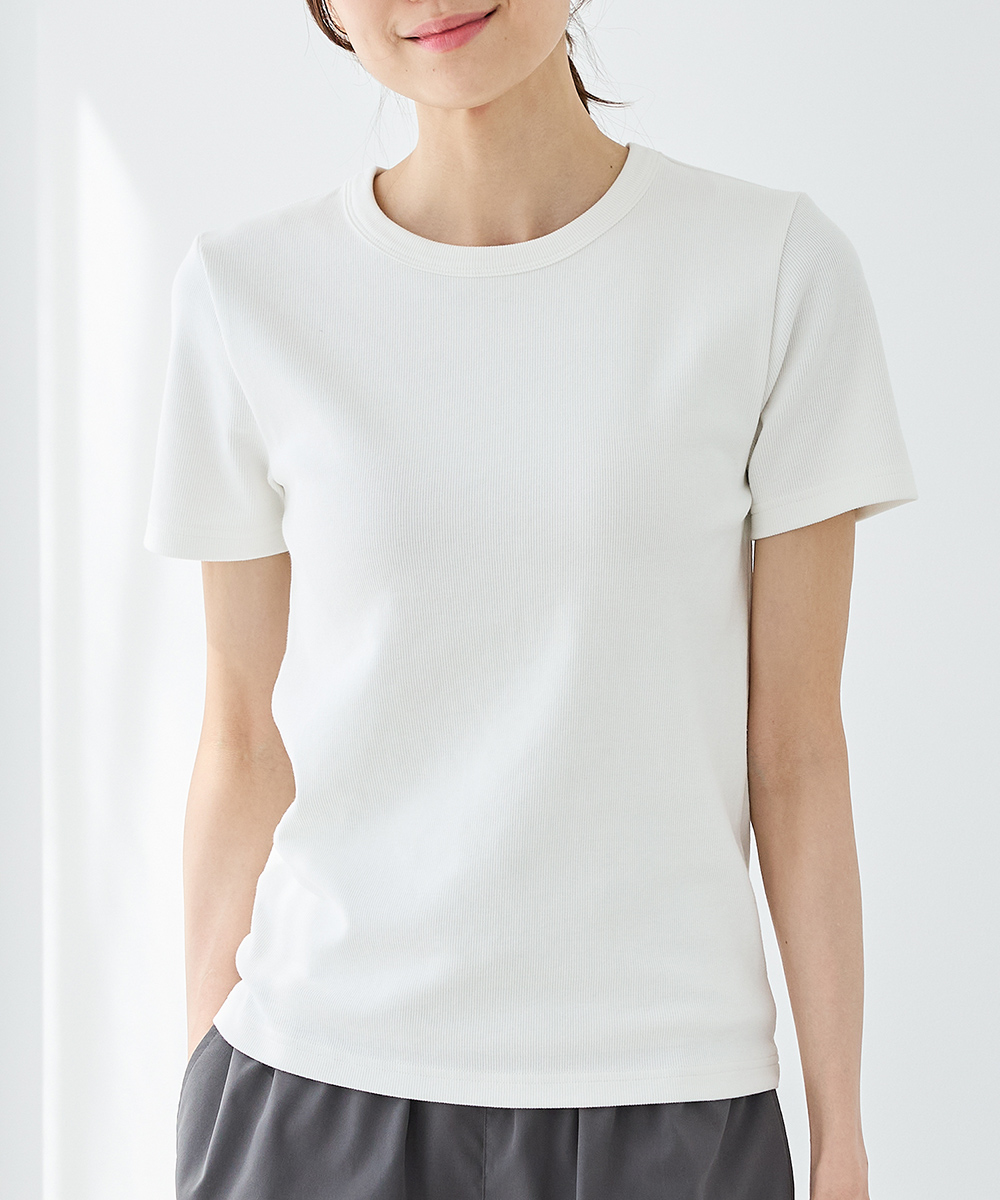 新品 白ティシャツ Tシャツ 半袖 白 レディース 花 トップス カットソー ド uricca（ウリッカ） Tシャツ レディース トップス 半袖 春 夏 黒 白