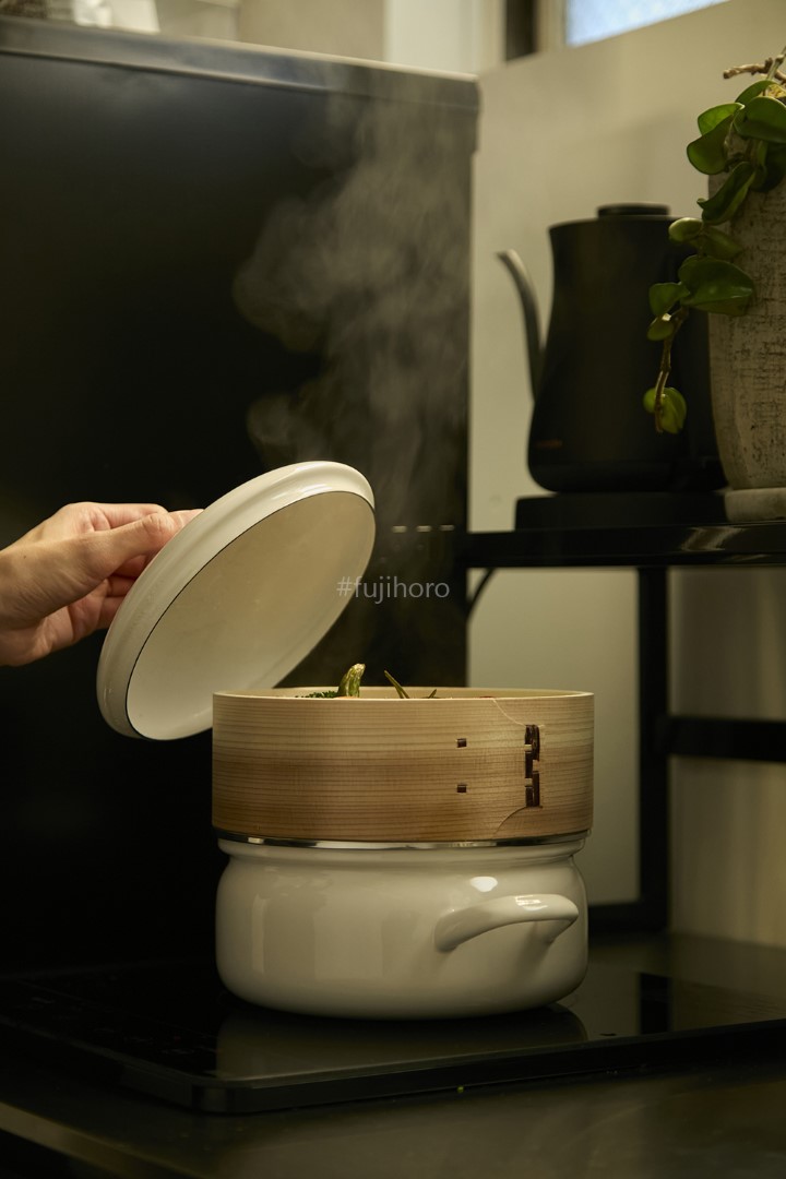 富士ホーロー 送料無料 せいろ付きホーロー鍋 20cm ホワイト