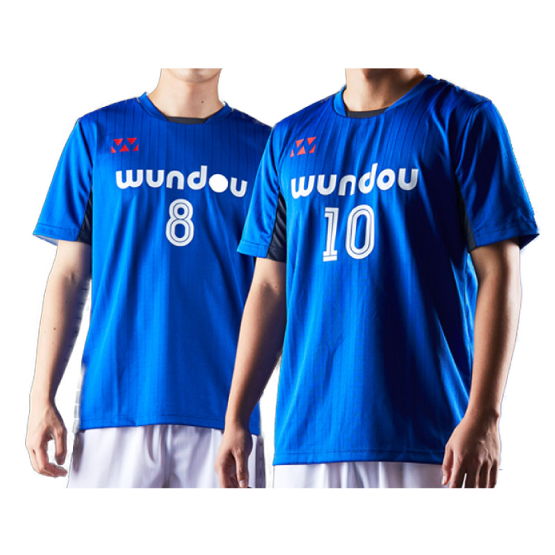 ウンドウのサッカーTシャツ