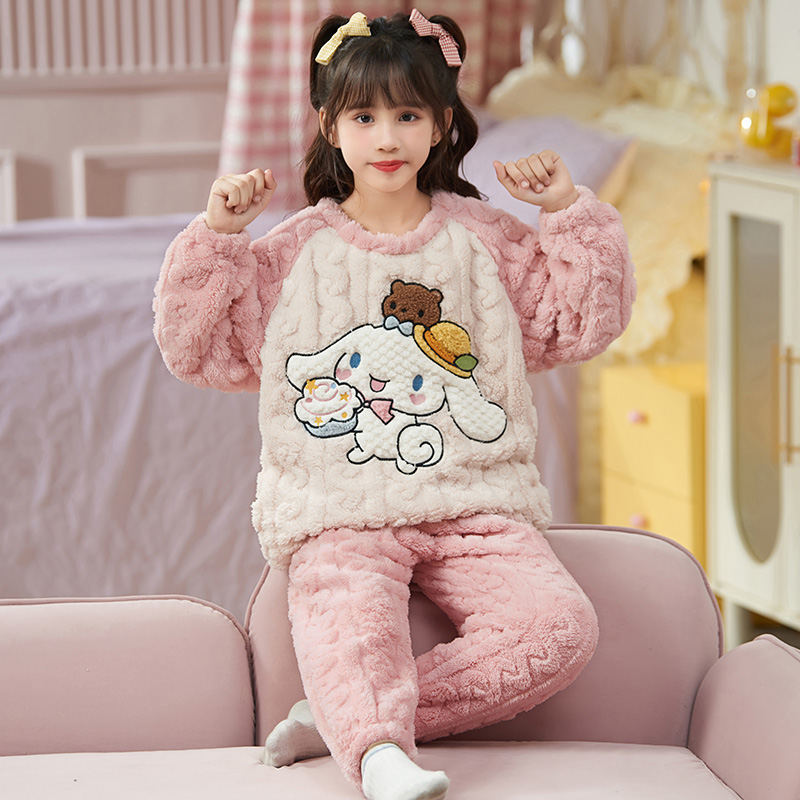 サンリオ　ハローキティ　もこもこルームウェア　ワンピース　厚手　防寒保温　新品 550526438571_desc_6.jpg