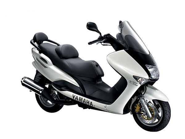 希少 低走行　YAMAHA マジェスティ125FI エアロカウル 他カスタム セル始動 軽整備済 マジェスティーめったに出ない1台です 希少YAMAHA マジェスティ125FI ロンスイエアロカウル他多数改造高額