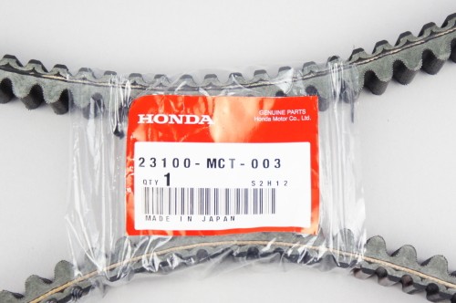 ホンダ/HONDA純正品 シルバーウィング600 Vベルト(駆動系パーツ